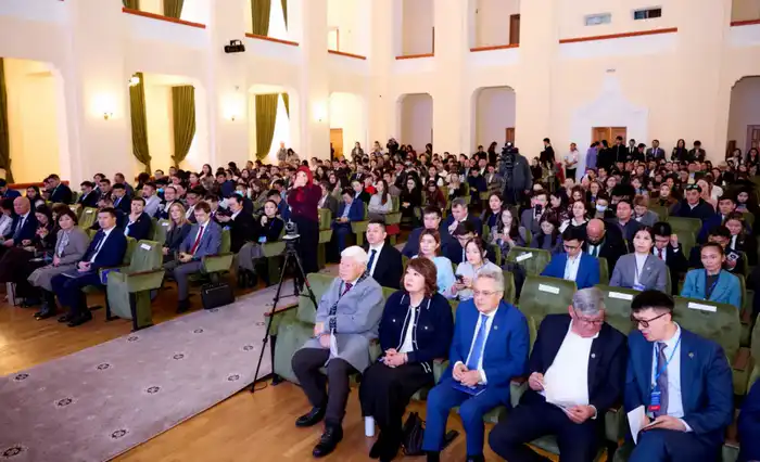 В цифровую эпоху важно растить не только технократов, но и новое поколение учёных гуманитарного направления — Жулдыз Сулейменова (2)