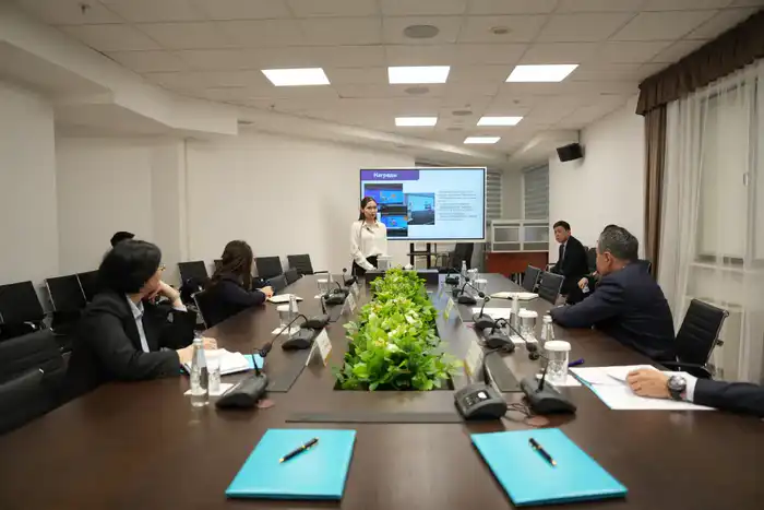 Школьница заключила меморандум с Министерством водных ресурсов и ирригации: министр Нуржан Нуржигитов встретился с автором научной разработки для сбора воды из воздуха (8)