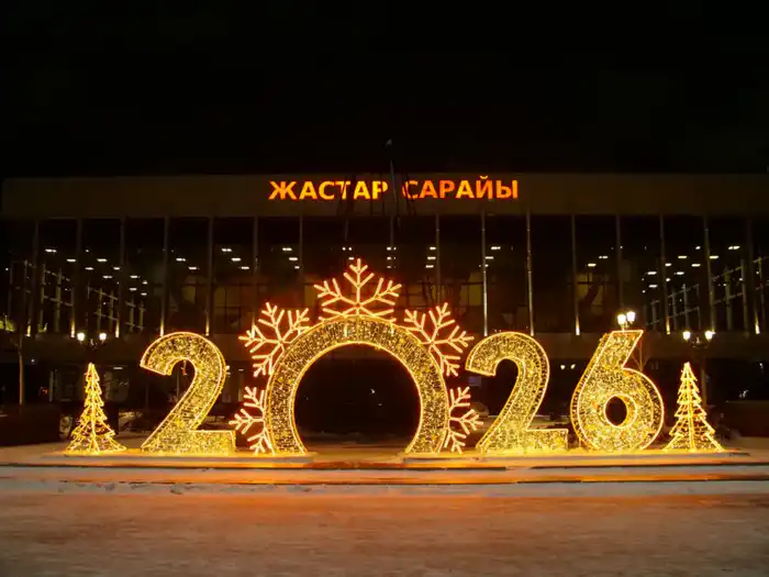 Сквер на месте пустыря и десятки тысяч новых деревьев появились в столичном районе Байконыр в 2025 году (5)