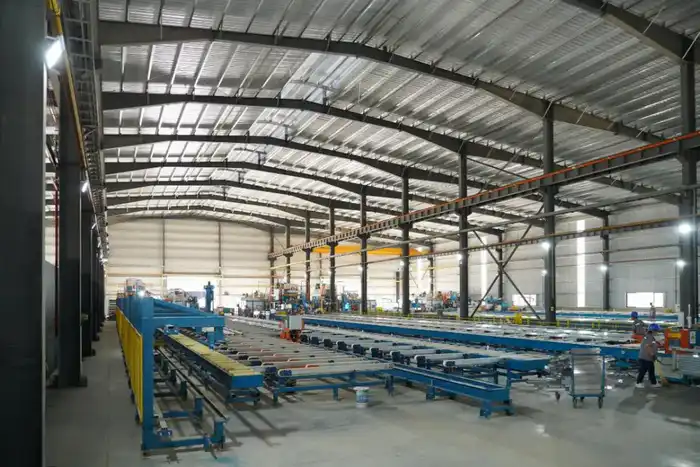 В ЭТОМ ГОДУ В ТУРКЕСТАНСКОЙ ОБЛАСТИ ВВЕДЕНЫ В ЭКСПЛУАТАЦИЮ СОВРЕМЕННЫЕ ЗАВОДЫ, ОТВЕЧАЮЩИЕ МЕЖДУНАРОДНЫМ ТРЕБОВАНИЯМ, А ОБЪЕМ ПРОМЫШЛЕННОЙ ПРОДУКЦИИ СОСТАВИЛ 1,3 ТРЛН ТЕНГЕ. (7)