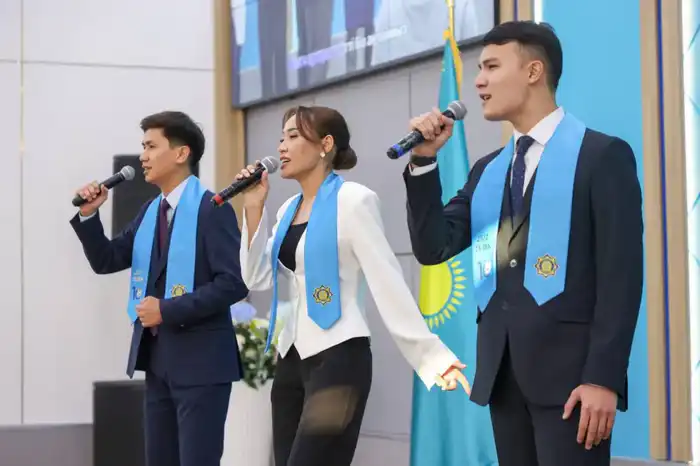 Начало профессионального пути: в Академии правоохранительных органов прошёл торжественный выпуск (2)