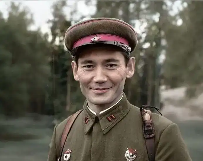 115 лет Бауыржану Момышулы: имя, которое выбирают защитники Родины (6)