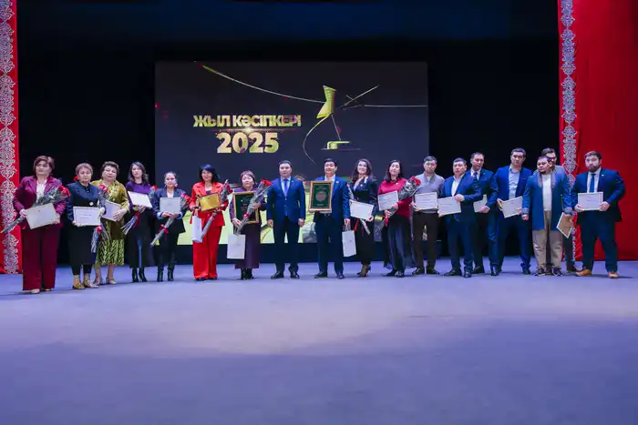 В Атырау состоялась церемония награждения победителей регионального конкурса «Предприниматель года-2025» (10)