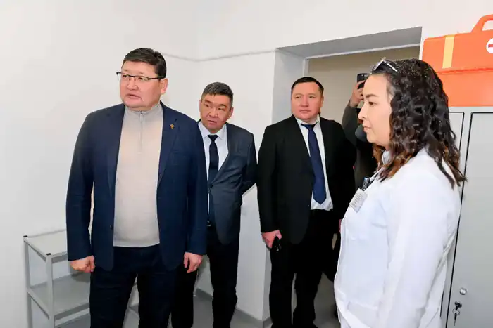 В селе Урджар открылась врачебная амбулатория с дневным стационаром (8)