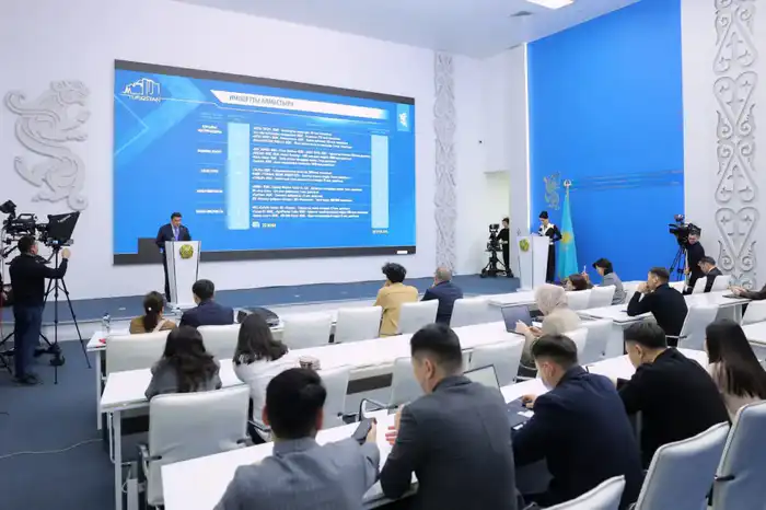 В ЭТОМ ГОДУ В ТУРКЕСТАНСКОЙ ОБЛАСТИ ВВЕДЕНЫ В ЭКСПЛУАТАЦИЮ СОВРЕМЕННЫЕ ЗАВОДЫ, ОТВЕЧАЮЩИЕ МЕЖДУНАРОДНЫМ ТРЕБОВАНИЯМ, А ОБЪЕМ ПРОМЫШЛЕННОЙ ПРОДУКЦИИ СОСТАВИЛ 1,3 ТРЛН ТЕНГЕ. (8)