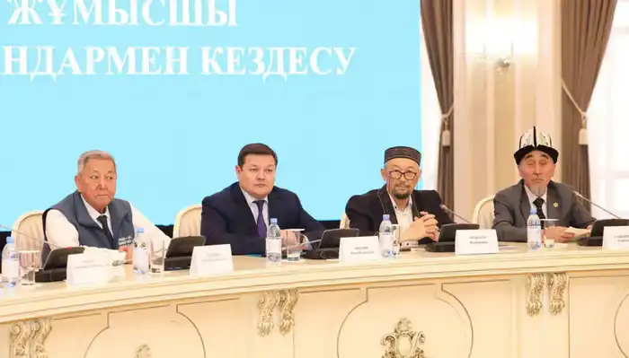 Нурдаулет Килыбай встретился с рабочими специалистами из числа членов АНК (3)