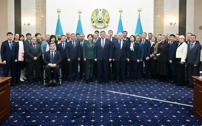 Аким СКО отчитался перед депутатами (4)