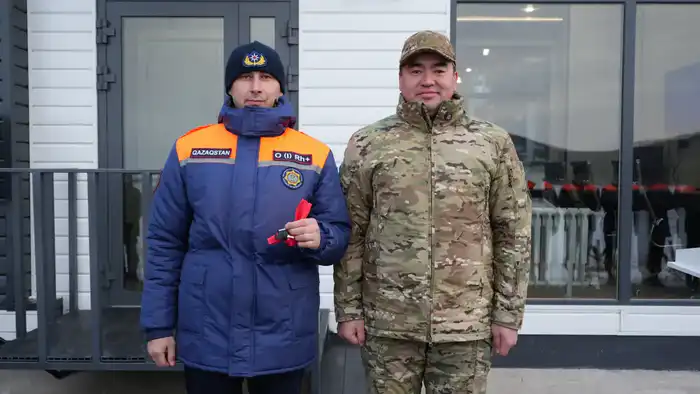 Глава МЧС открыл новую модульную спасательную станцию на берегу озера Имантау (9)