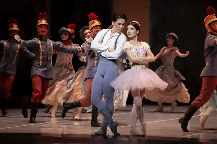 Казахстанская «Коппелия» покорила сцену Королевского оперного театра Маската (4)