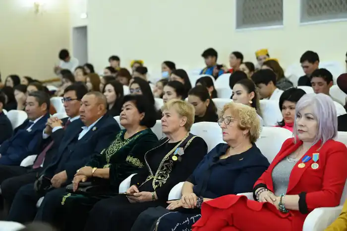 «Бірлігі бекем Сыр елі»: состоялся республиканский форум Ассамблеи народа Казахстана (5)