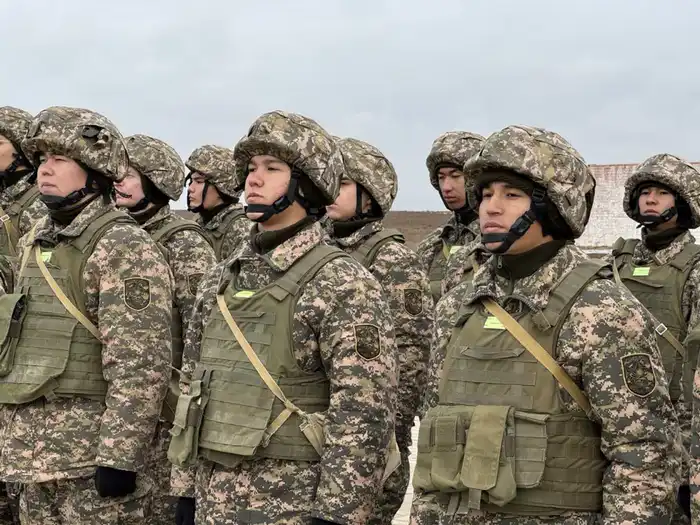 Матросы Военно-морских сил впервые выполнили стрельбы из автомата АК-74 (2)