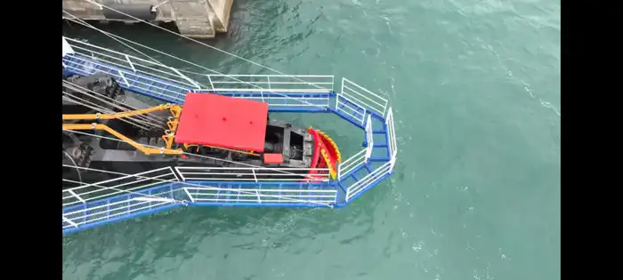 ERSAI приступил к дноуглубительным работам в порту Курык (5)