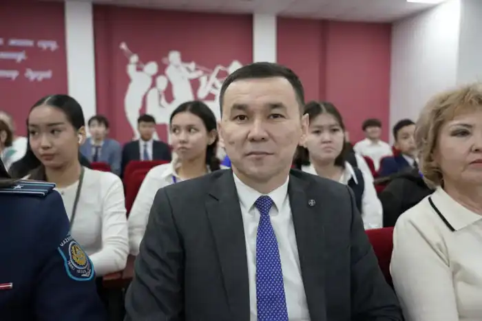 «Закон и порядок»: в Астане открылся кабинет «Әділдік алаңы» (6)