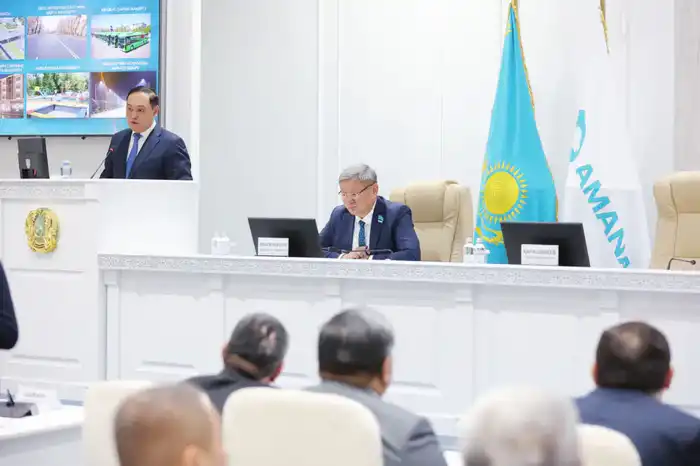 Ербол Карашукеев принял участие в расширенном заседании депутатской фракции партии «AMANAT» (8)