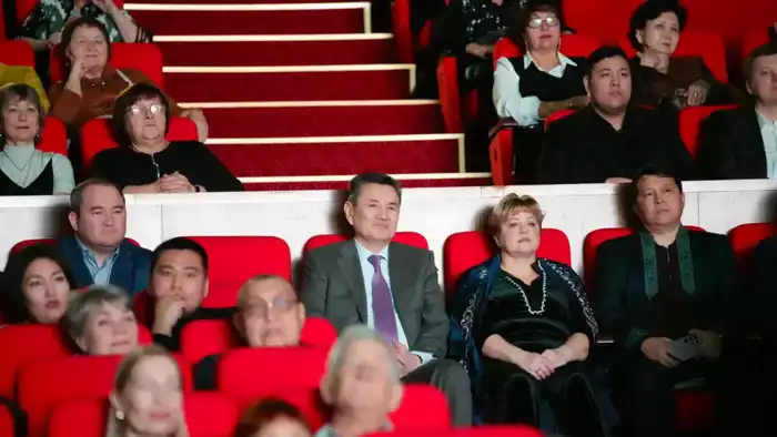 В ВКО состоялся концерт Заслуженного артиста РК Вячеслава Ткача (6)