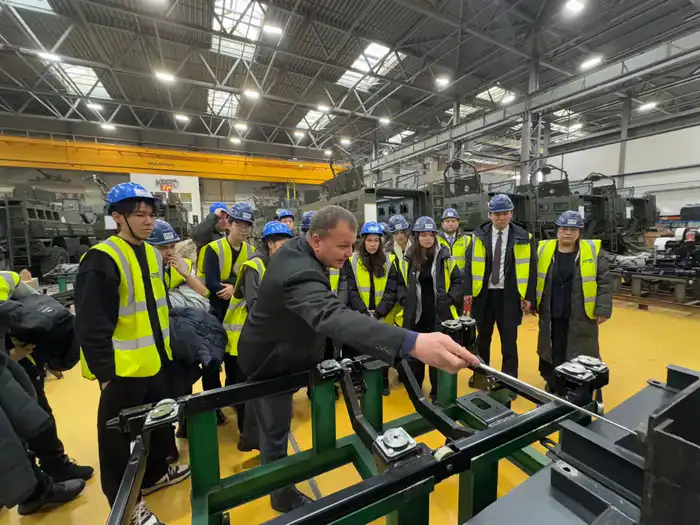 Министерство промышленности и строительства провело экскурсию для учащихся школы-лицея Binom имени Алихана Бокейхана (4)