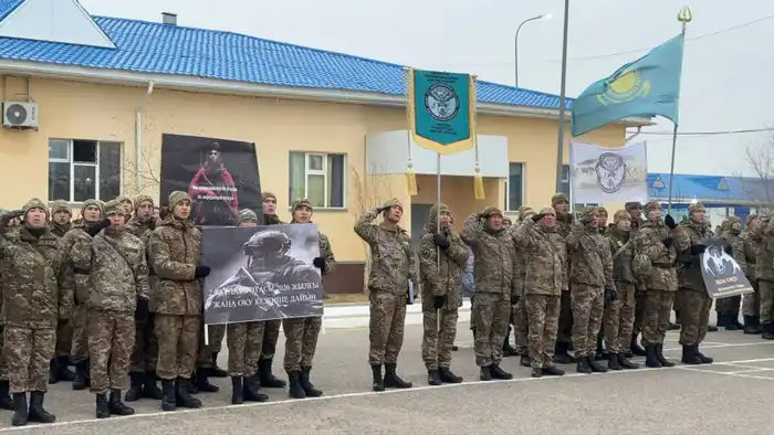 В Бейнеу перед личным составом разведывательного полка поставили задачи на новый учебный год (3)