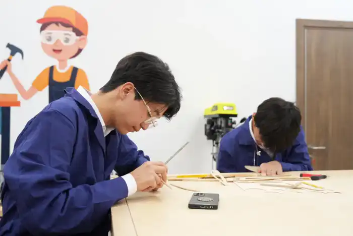 Ералы Тогжанов продолжил знакомство с новыми объектами (4)