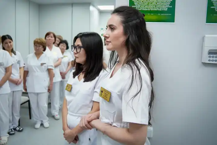 Министр здравоохранения и аким ВКО посетили ряд медицинских объектов (3)