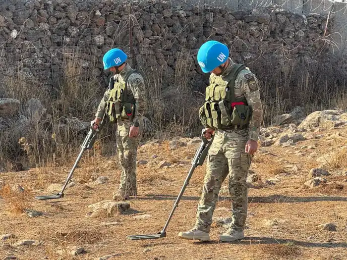 Казахстанские миротворцы обезвредили более тысячи взрывоопасных предметов на Голанских высотах (5)