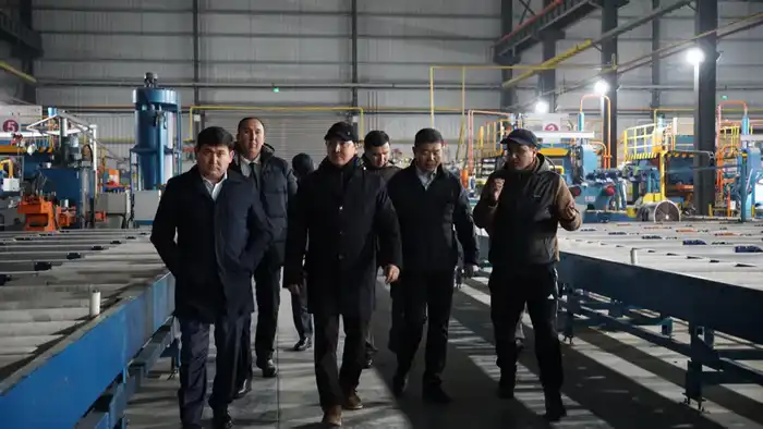 ВИЦЕ-МИНИСТР ТОРГОВЛИ И ИНТЕГРАЦИИ ПОСЕТИЛ ПРЕДПРИЯТИЯ ТУРКЕСТАНСКОЙ ОБЛАСТИ И ВСТРЕТИЛСЯ С ПРЕДСТАВИТЕЛЯМИ БИЗНЕСА (2)