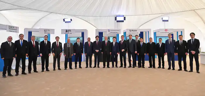 Глава государства посетил малую индустриальную зону «Тараз» (5)