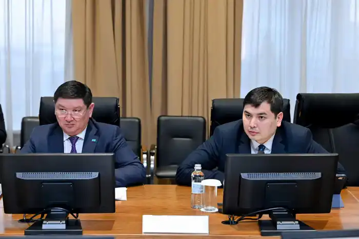 Аким области встретился с индийскими инвесторами (3)