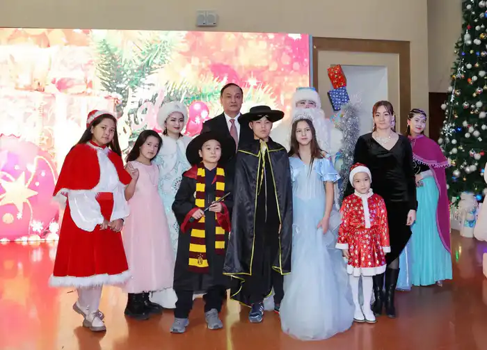 Новогодняя ёлка акима Жамбылской области прошла в Таразе (8)