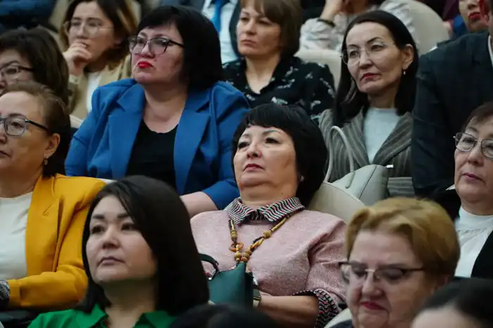 Аким Акмолинской области встретился с населением города Кокшетау (8)