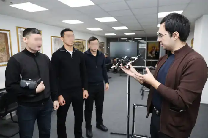 Спецподразделение «Бүркіт» Национальной гвардии осваивает FPV-дроны (2)