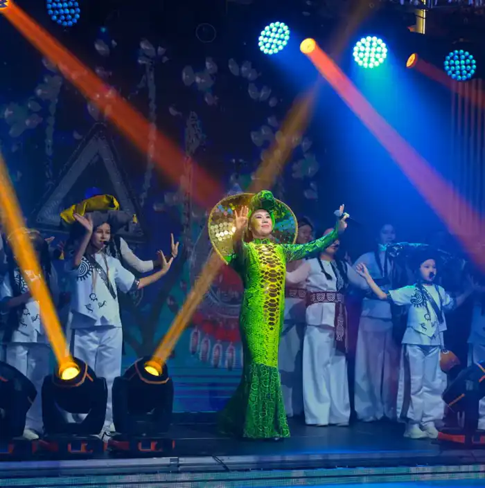 Новогодняя елка от имени Президента страны прошла в Павлодаре (10)