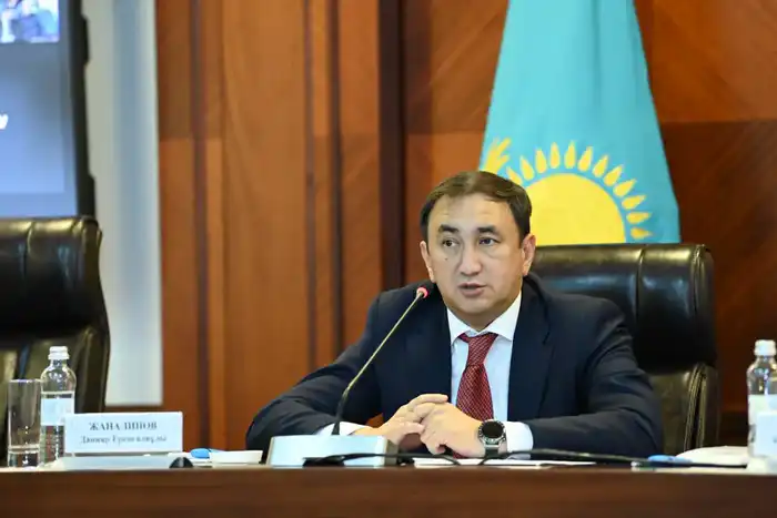 На встрече с фермерами Кызылординской области Канат Бозумбаев обсудил риски вегетационного периода следующего года (7)