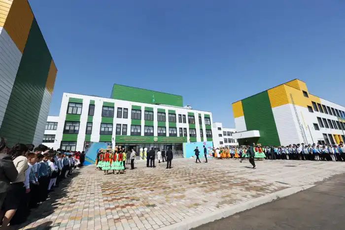 «Каждый случай — это не статистика, а судьба ребёнка» — Ербол Карашукеев о системе защиты детей (7)