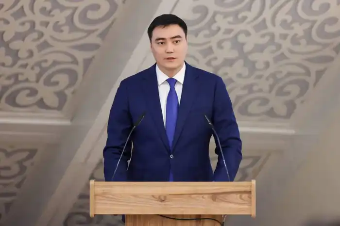 Государственным учётом охвачено 103 вида полезных ископаемых и порядка 10 тысяч месторождений (2)