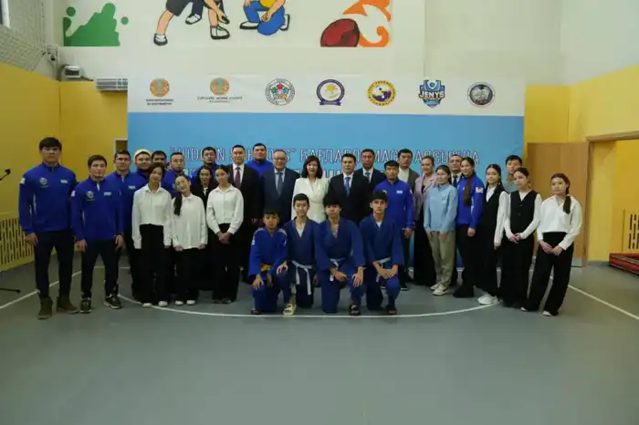 Дзюдо в школах - сеть школьных залов по дзюдо открывается в Казахстане (6)
