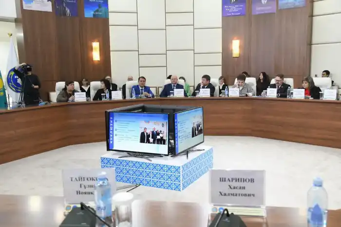 В Астане подвели итоги года 30-летия столичной Ассамблеи народа Казахстана (8)