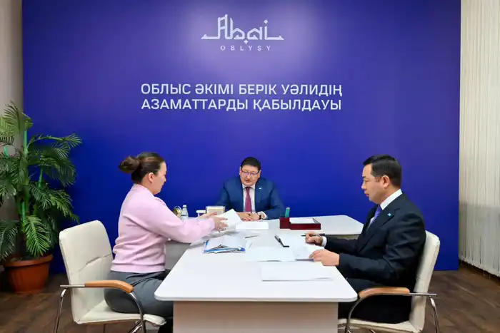 Аким области провел личный прием жителей города Семей (8)