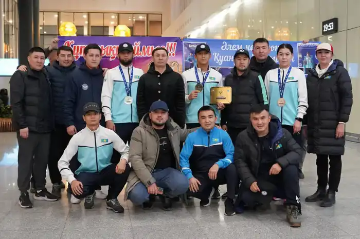 Казахстанские кикбоксеры вернулись в страну с чемпионата мира (2)