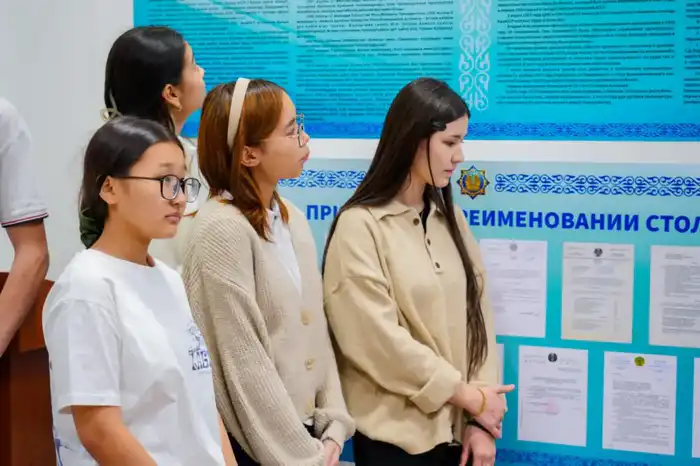 «Закон и порядок»: день открытых дверей провела для школьников столичная прокуратура (4)