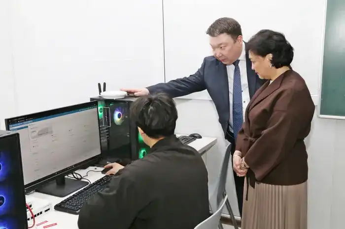 Карагандинские студенты будут учиться киберзащите на оборудовании мирового уровня (2)