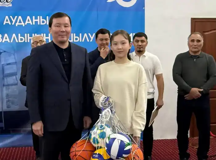 В селе Дияр предприниматели и местные жители построили спортзал (2)