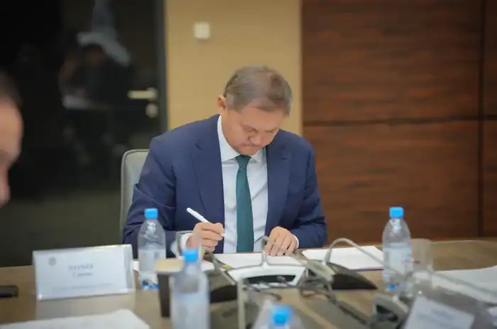 ПОДДЕРЖКА НАУКИ И ОБРАЗОВАНИЯ: ПОПЕЧИТЕЛЬСКИЙ СОВЕТ НОВОГО ЭНДАУМЕНТ-ФОНДА ПРОВЕЛ ПЕРВОЕ ЗАСЕДАНИЕ (2)