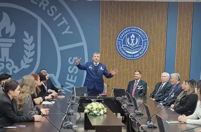 «Таза Қазақстан»: столичные ветераны поделились опытом с молодежью в сохранении природы (5)