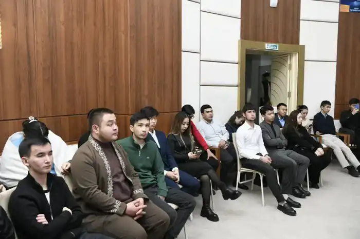 В столичном Доме дружбы прошла расширенная встреча, посвящённая Дню Независимости и 30-летию АНК (3)