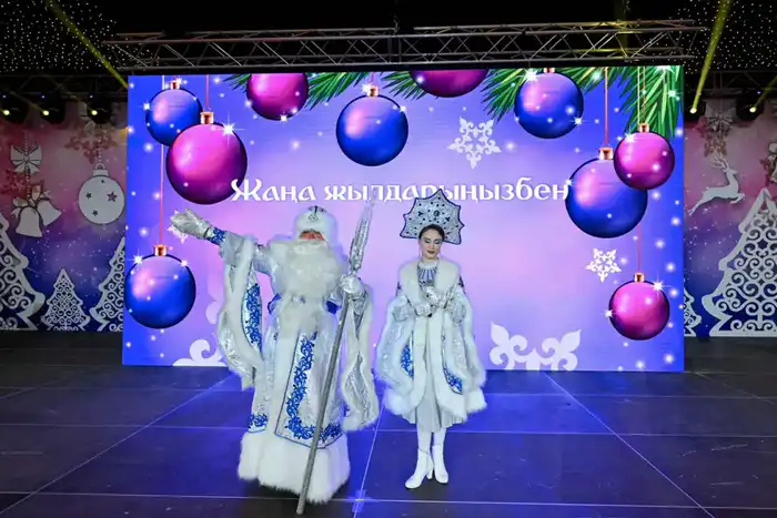 В Семее прошла новогодняя елка акима области (3)
