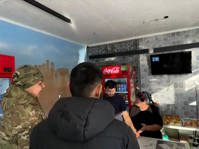 Правила пожарной безопасности напомнили владельцам столичных заведений общественного питания (2)