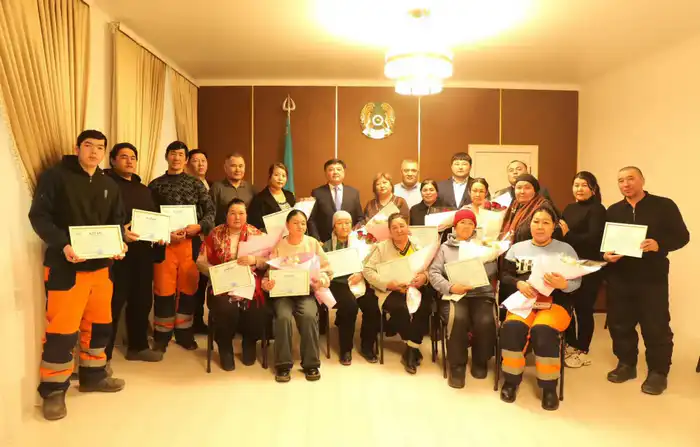 Награждены работники коммунальных учреждений (9)