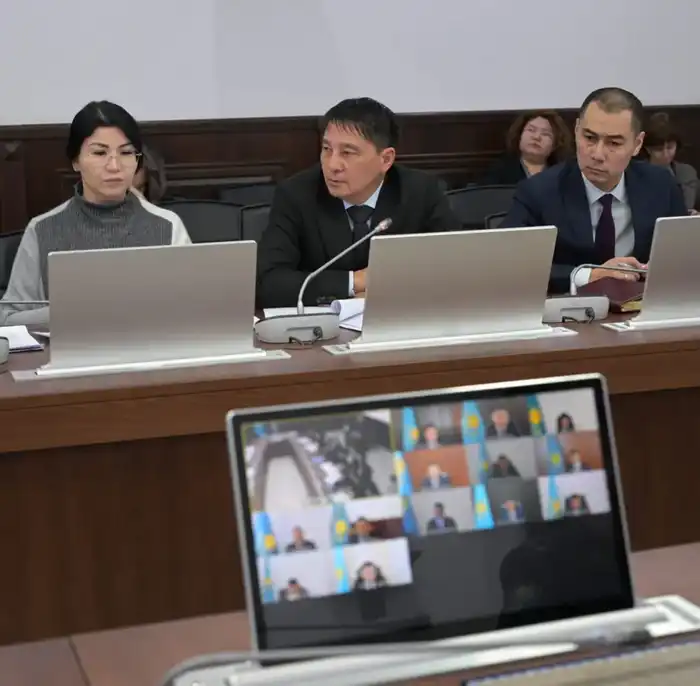 В акимате области прошло рабочее совещание, где рассмотрели итоги социально-экономического развития региона за 2025 год, исполнение Региональной карты занятости и освоение бюджетных средств (4)