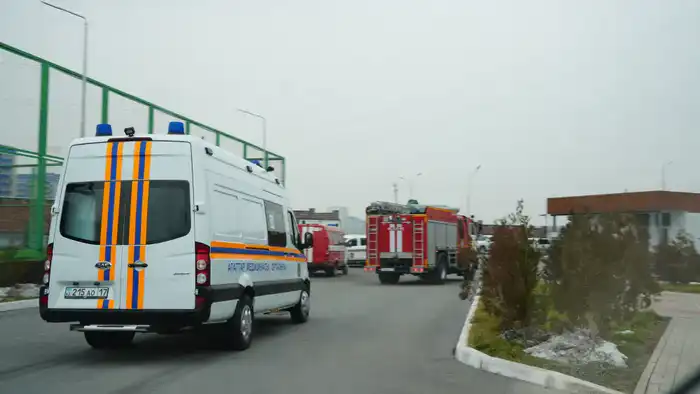 Уступят ли водители дорогу спецтранспорту? МЧС и блогеры проводят социальный эксперимент (5)