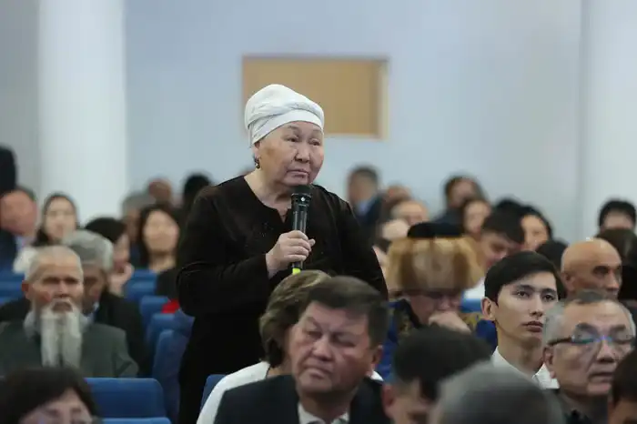 Ербол Карашукеев встретился с жителями Тараза (7)